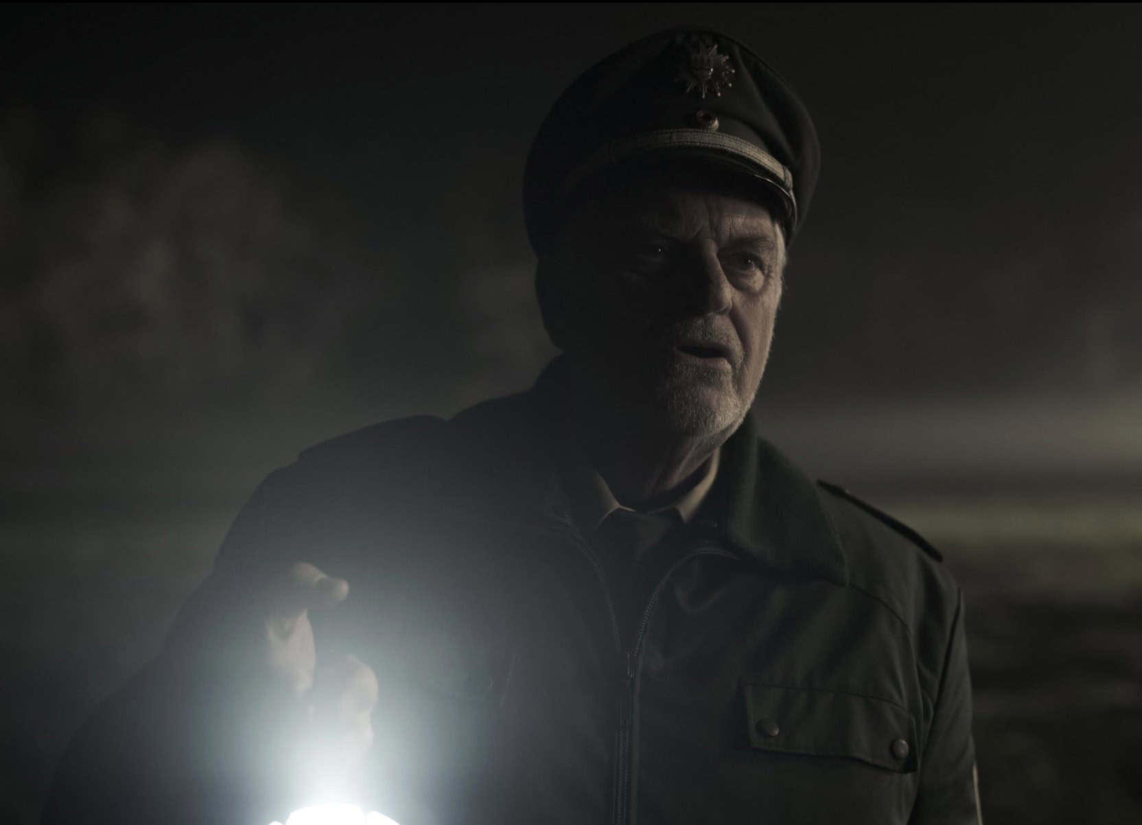 Tiedemann i tvseria DARK (2017–2020) 