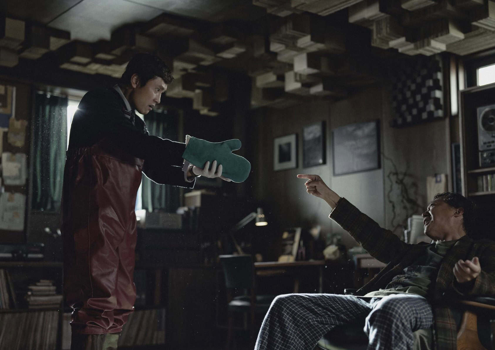 Konfrontasjon i filmen No Other Choice 
