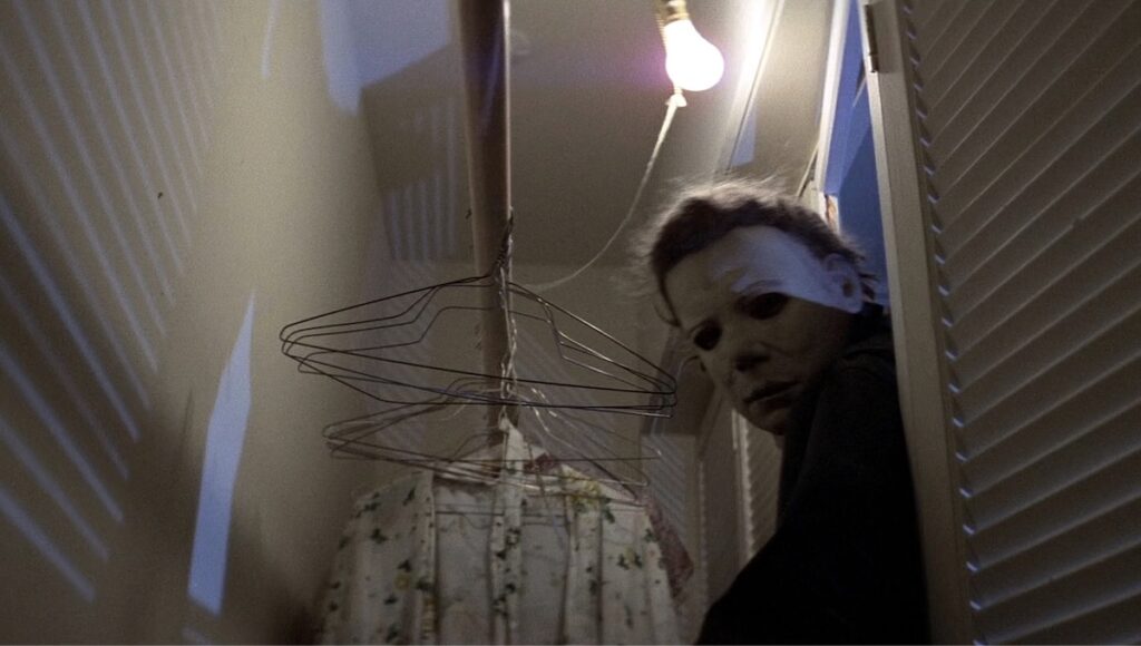Michael Myers i skapet frå John Carpenters Halloween (1978)