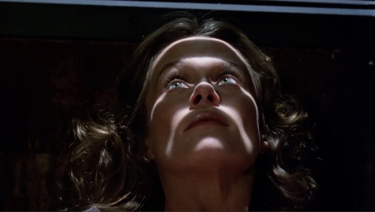 Lauren Hutton skjuler seg i John Carpenters Someone's Watching Me! 1978