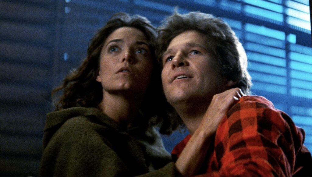 Jeff Bridges og Karen Allen kikar mot stjernene i Starman (1984)