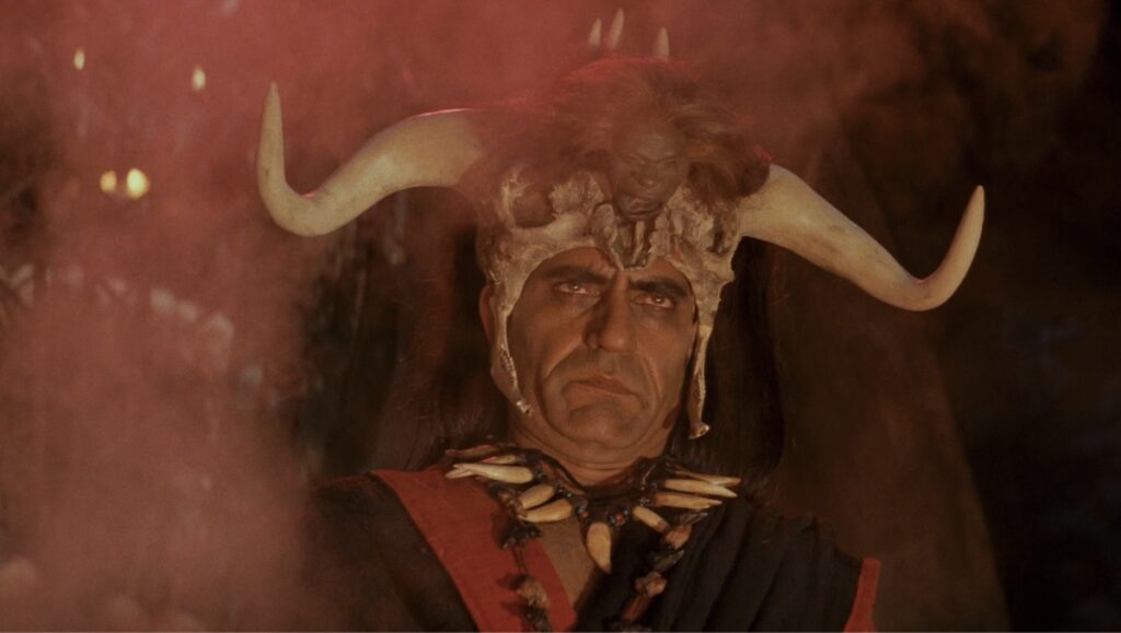 Amrish Puri som Mola Ram i filmen Indiana Jones and the Temple of Doom.