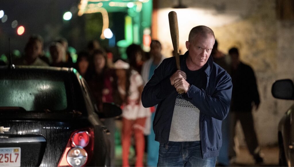 Anthony Michael Hall som Tommy og leder for mobben i Halloween Kills (2021).