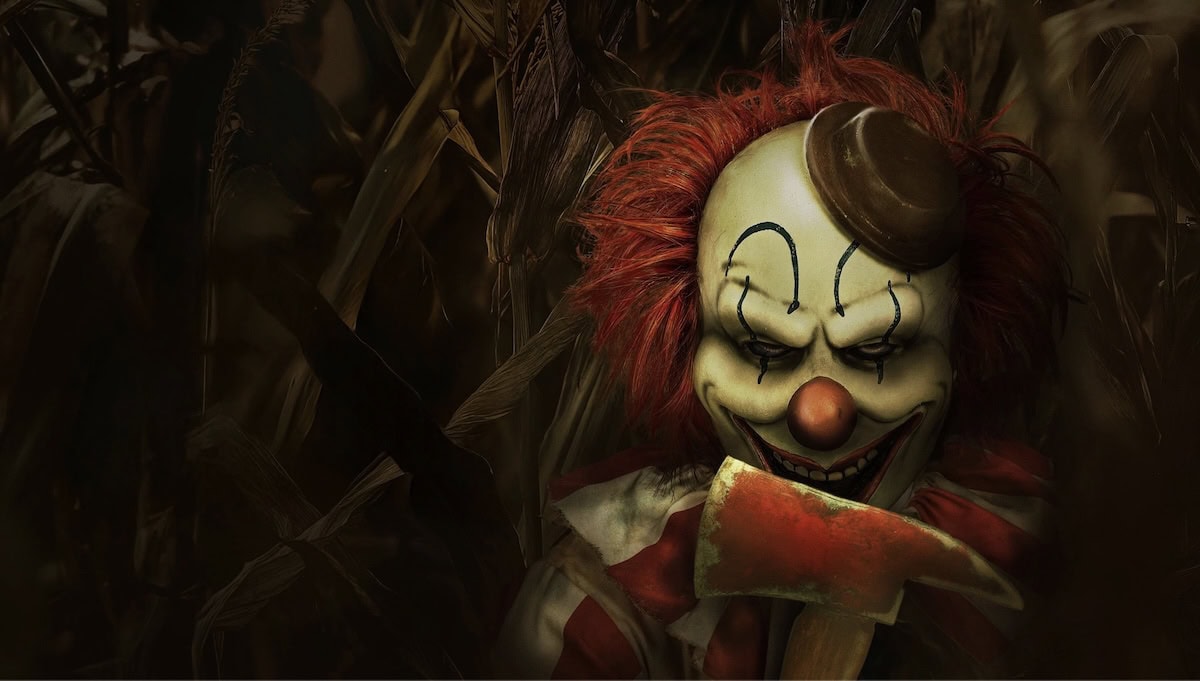 Ein poster av Clown in a Cornfield (2025).