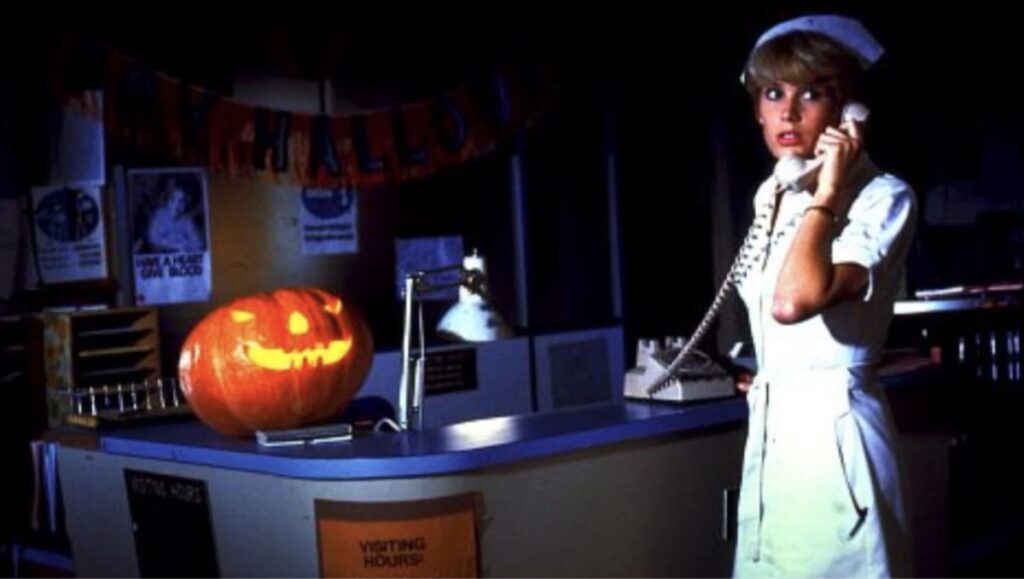 Sjukepleier som skal møte Michael Myers i Halloween II (1981)